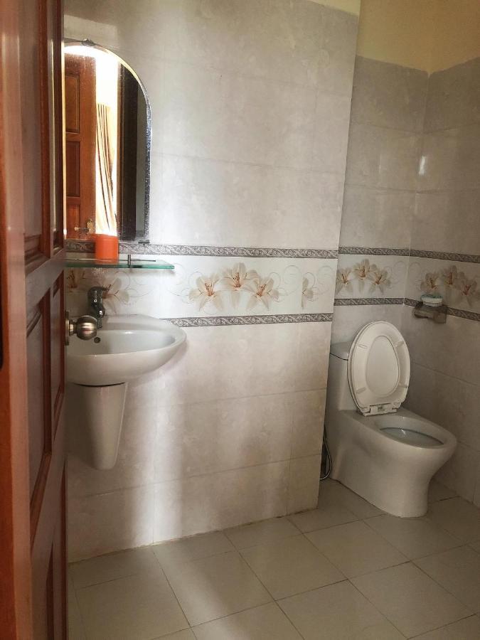 Hoang Gia Bao Hotel Kon Tum Luaran gambar